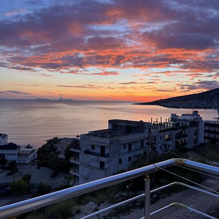 Bluemoon Suites Sarandë 外观 照片