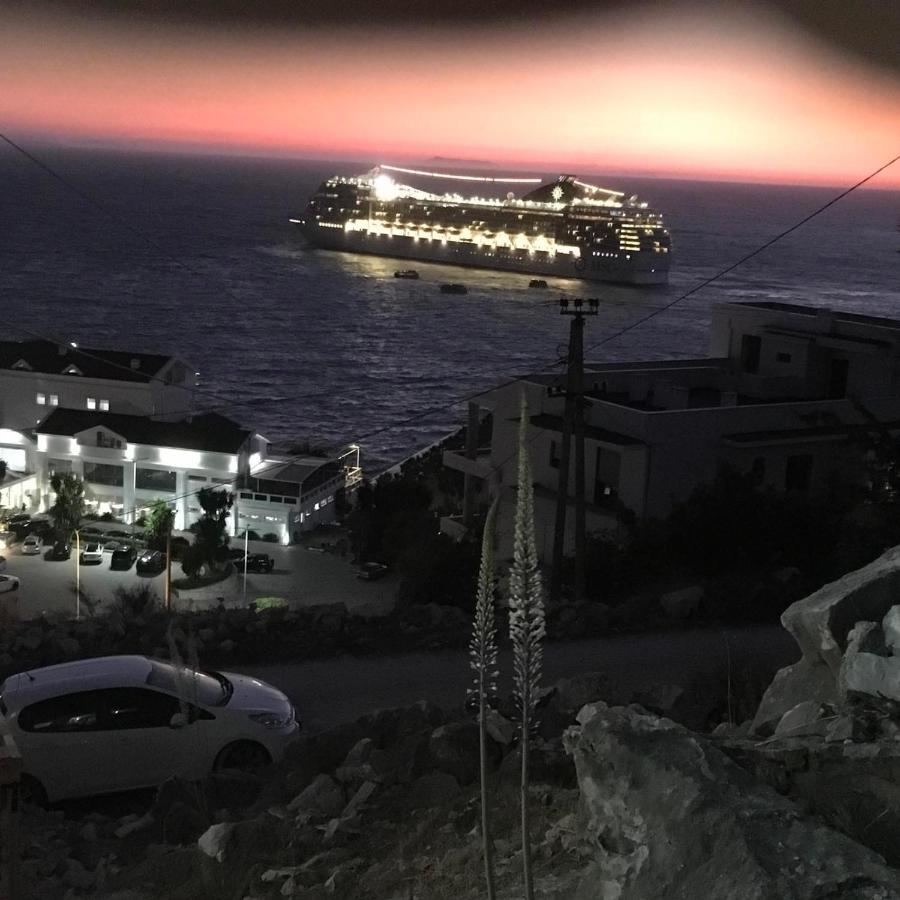 Bluemoon Suites Sarandë 外观 照片