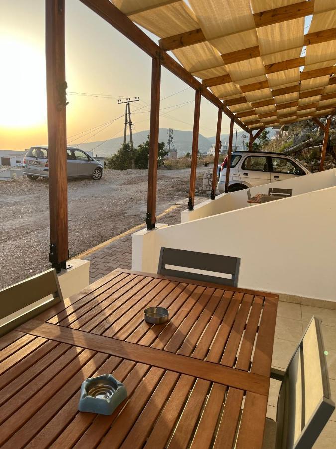 Bluemoon Suites Sarandë 外观 照片