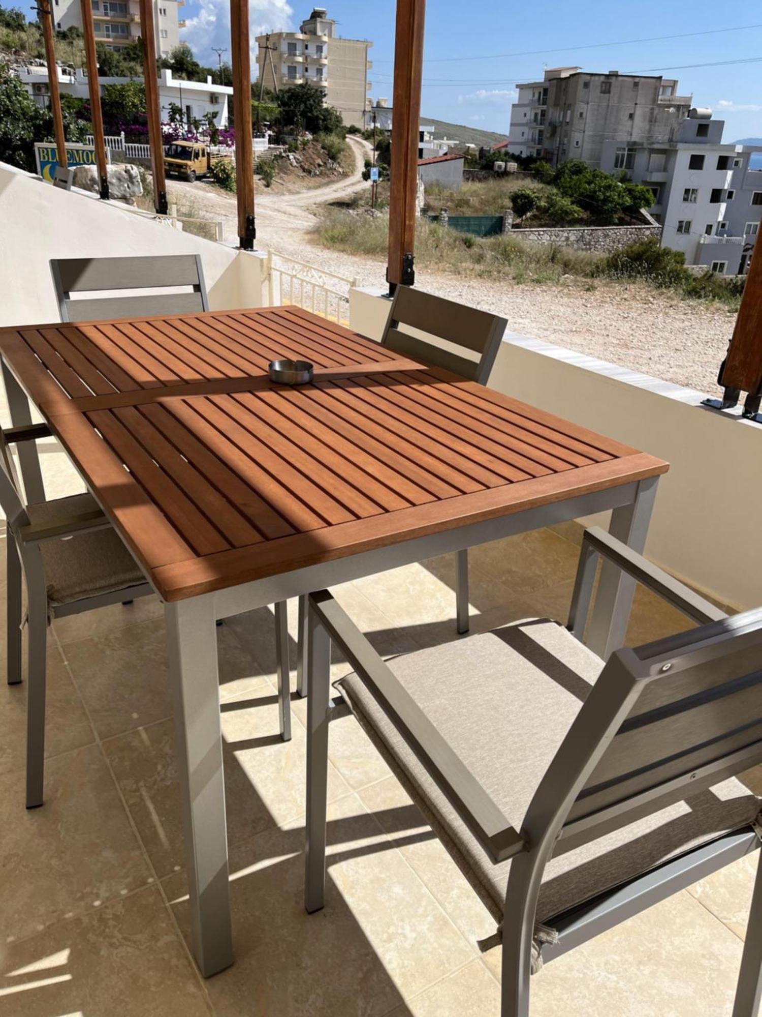 Bluemoon Suites Sarandë 外观 照片
